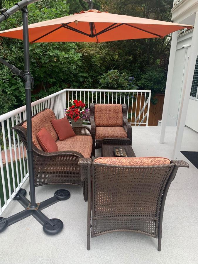 Beautiful Modern Suite North Vancouver Bagian luar foto