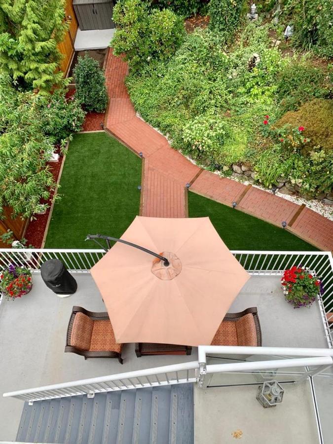 Beautiful Modern Suite North Vancouver Bagian luar foto