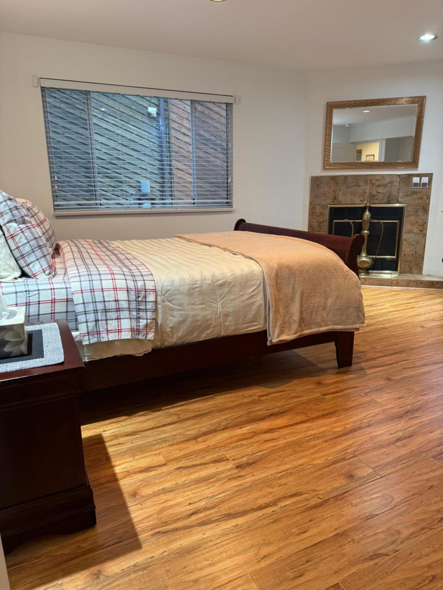 Beautiful Modern Suite North Vancouver Bagian luar foto